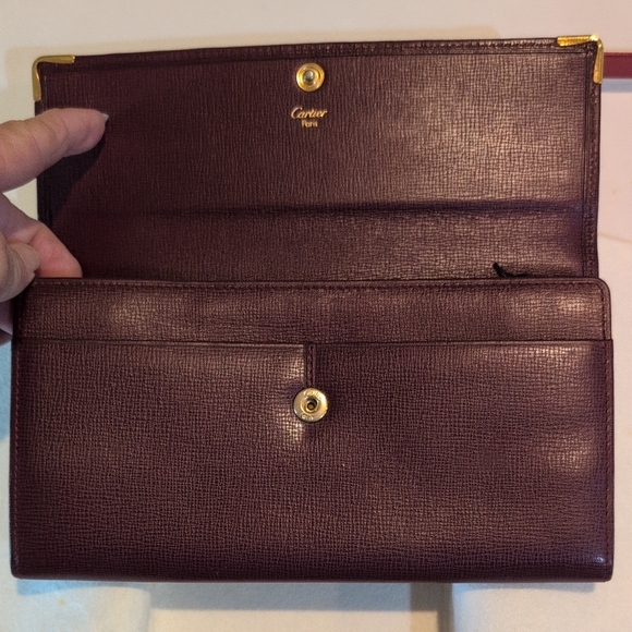 Cartier Must De Cartier Long Burgundy Leather Wallet with Gold Detail - Picture 3 of 12